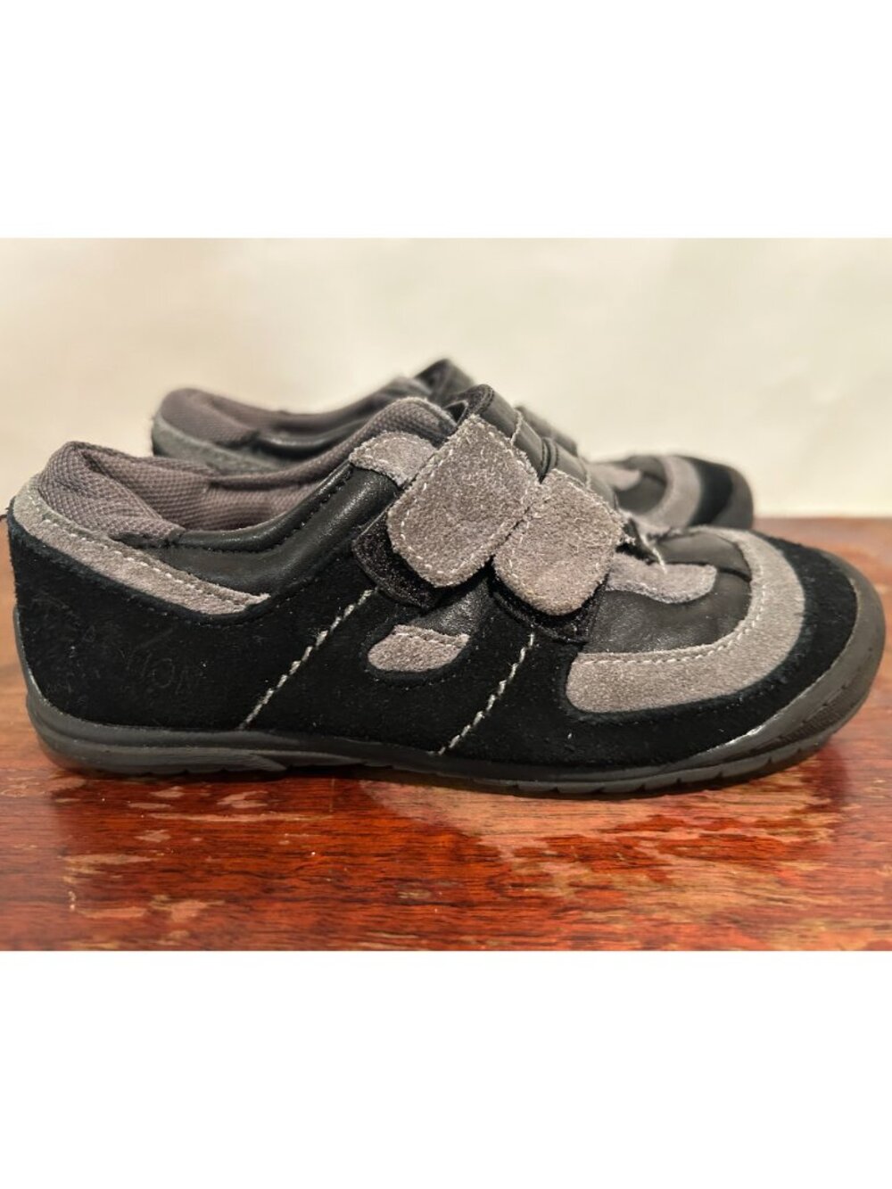 Kenneth Cole Reaction Don't For Bet 2 Toddler Boys 8.5 M Suede Sneakers